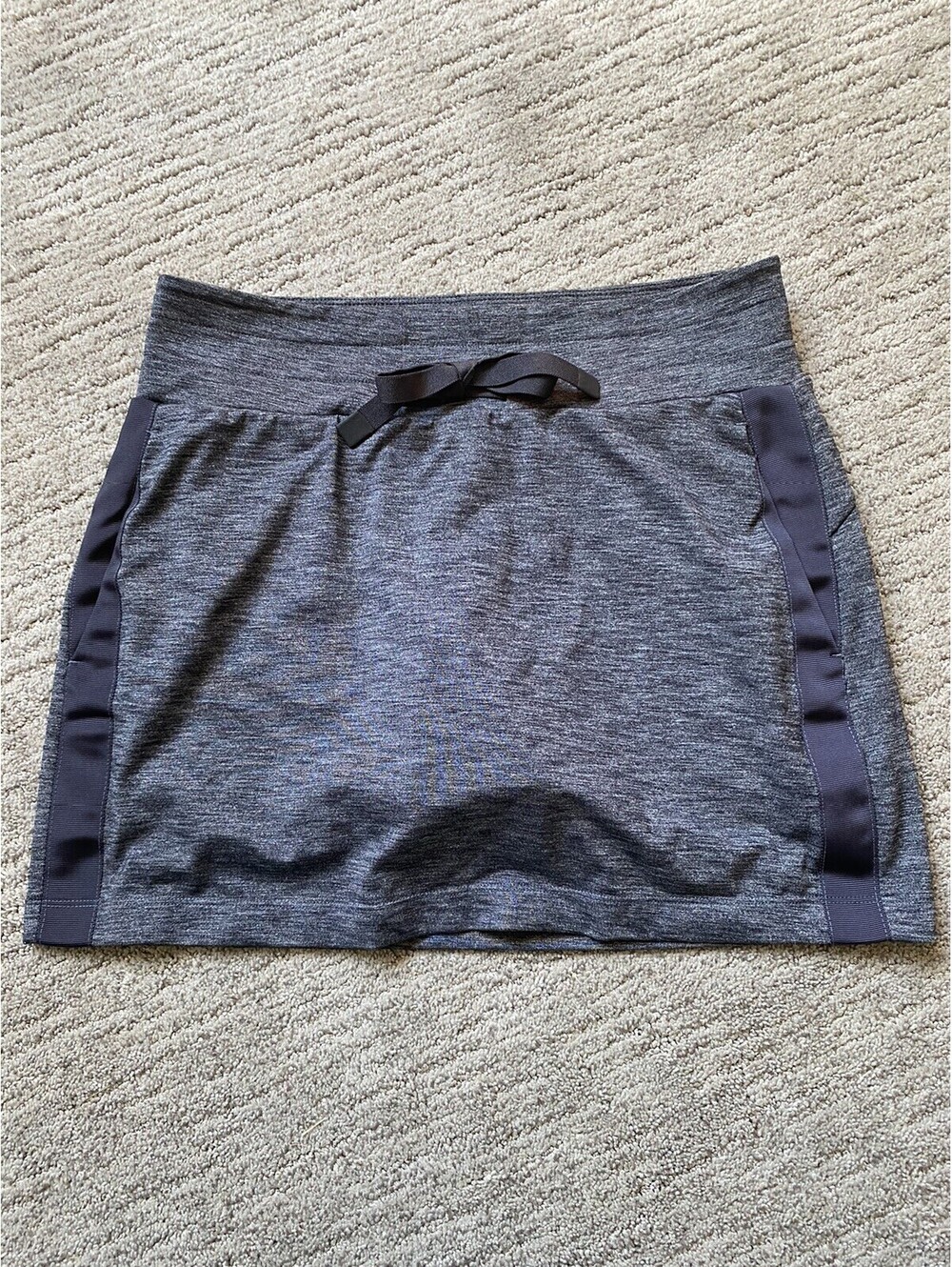 Athleta Dark Heather Charcoal Gray Small Skirt Skort With Pockets 18”